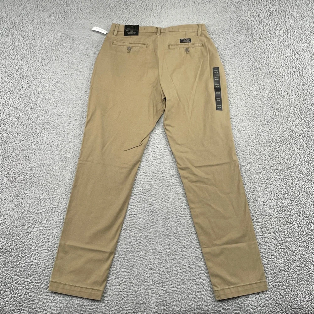 Banana Republic Chino Mens 31x32 Tan Lived-In Chino Athletic Fit Tapered Stretch